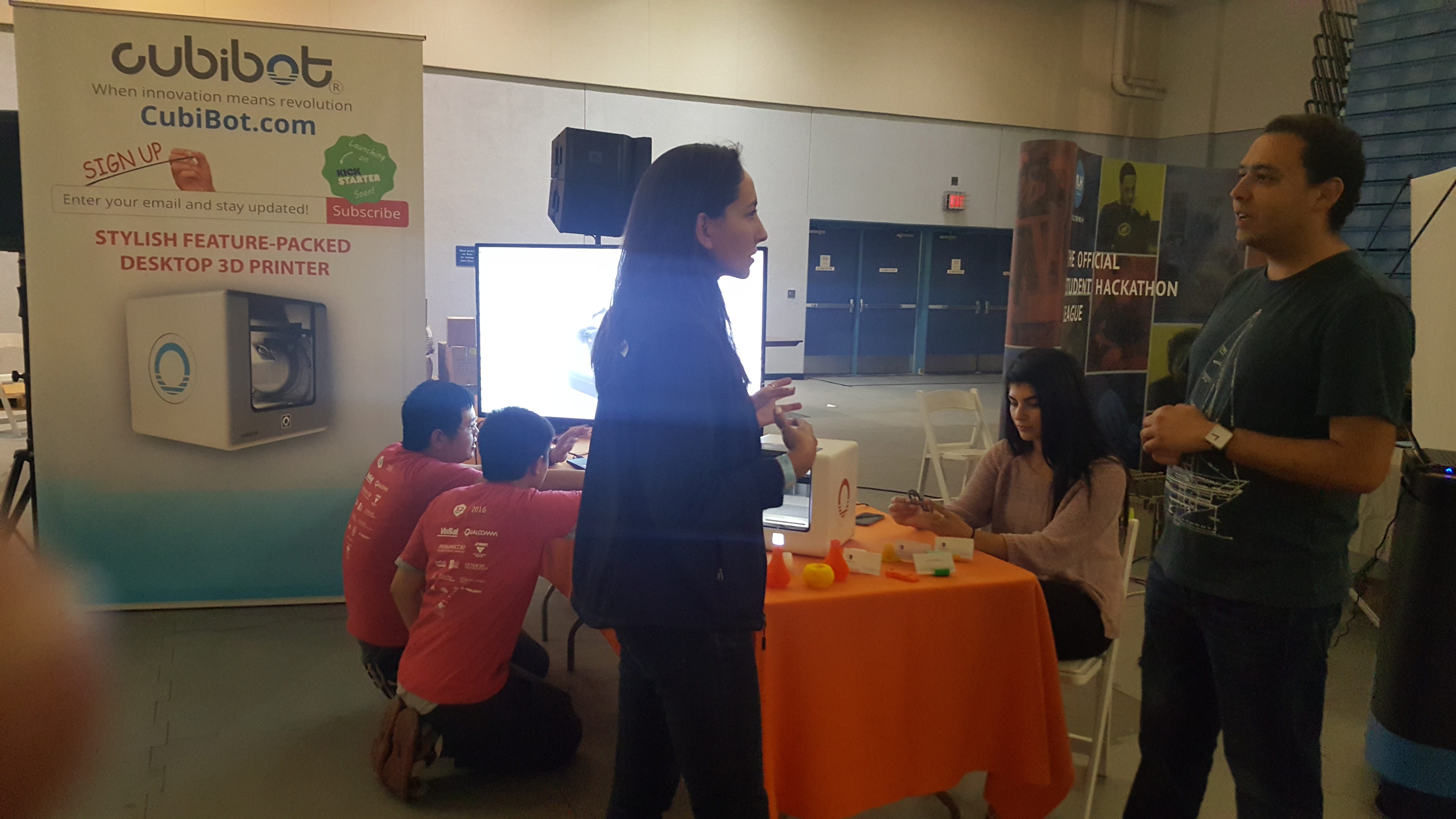 Cubibot 3D printer in Hackathon, San Diego