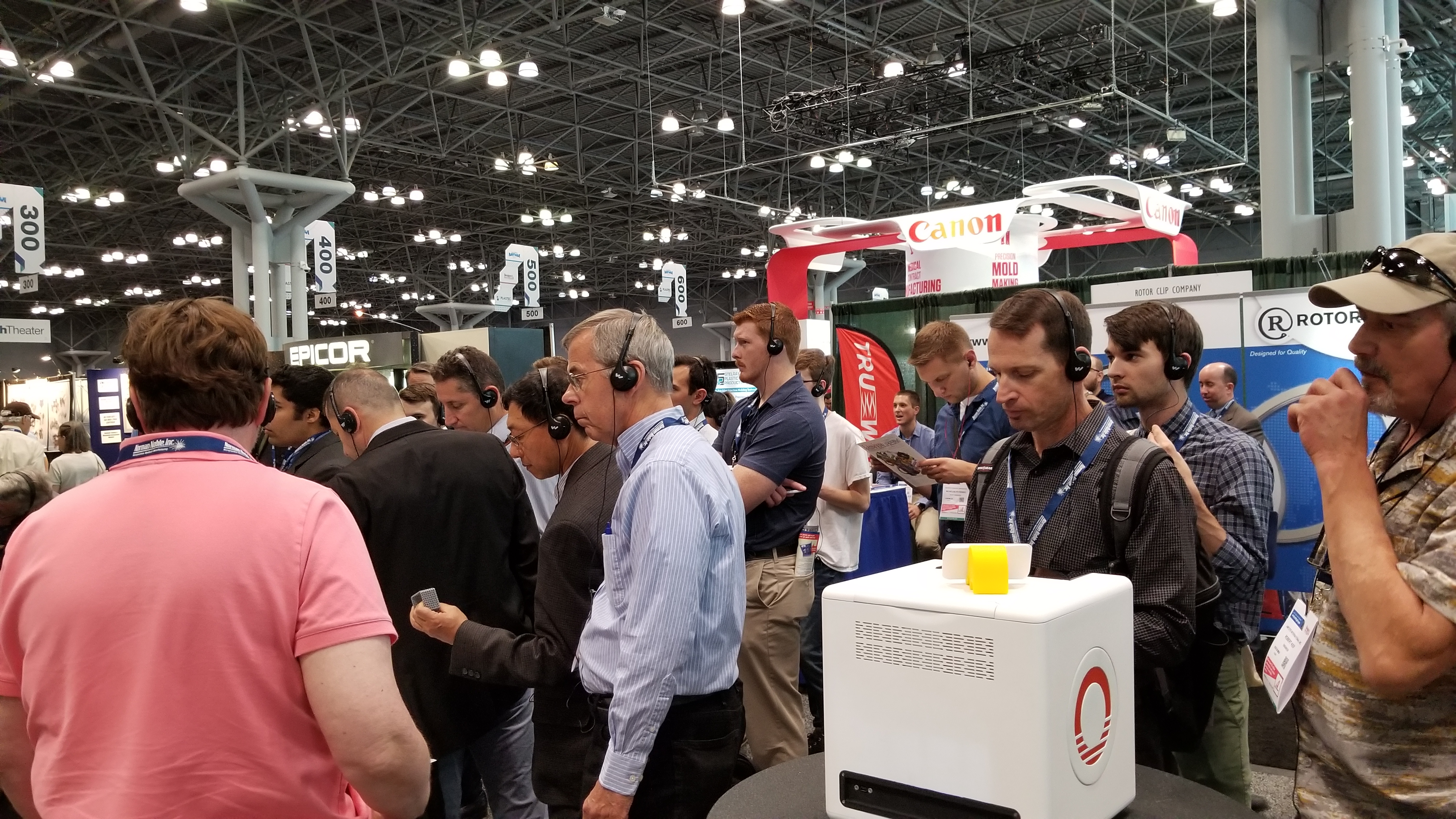 Cubibot 3D printer in New York Convention Center