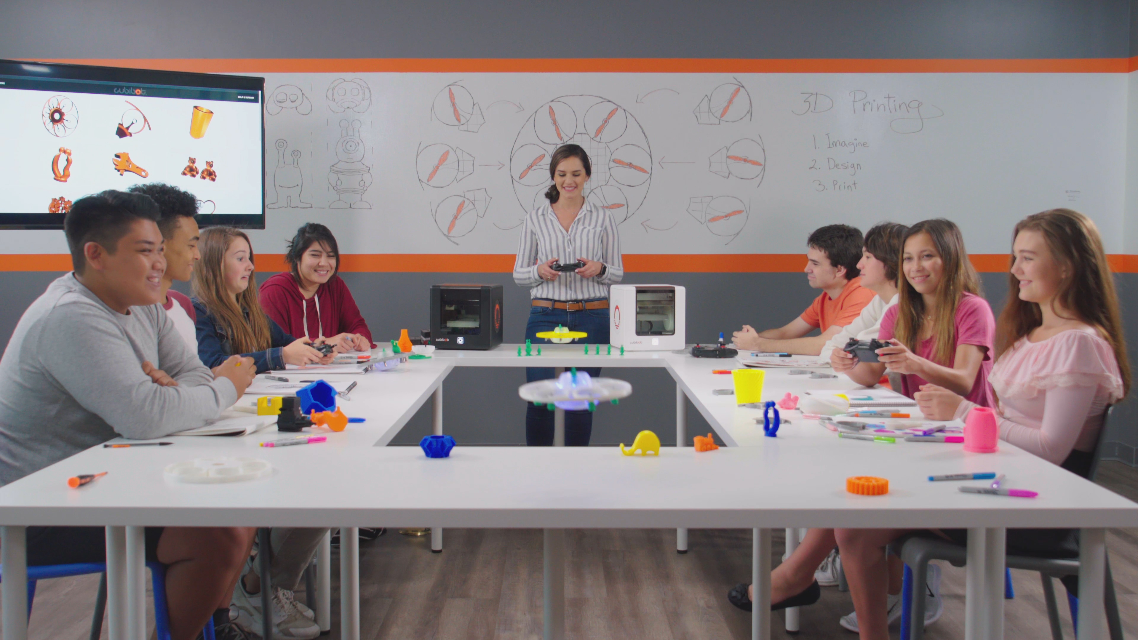 Cubibot in  Art classroom